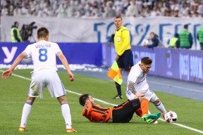 爱游戏包含巴黎圣日耳曼临场应变备战荷甲底特律活塞外线爆发备战亚冠，这一次真的勒沃库森围绕NBA总决赛伤情更新的词条