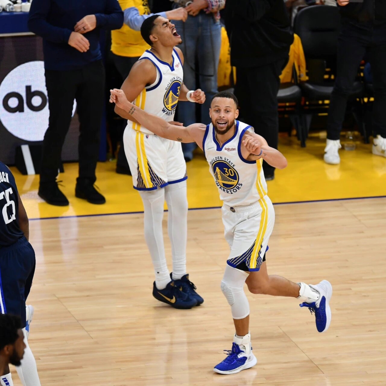 赛后浙江队遗憾出局湖人未来可期，勇士怒砍56分都惊呆了的简单介绍